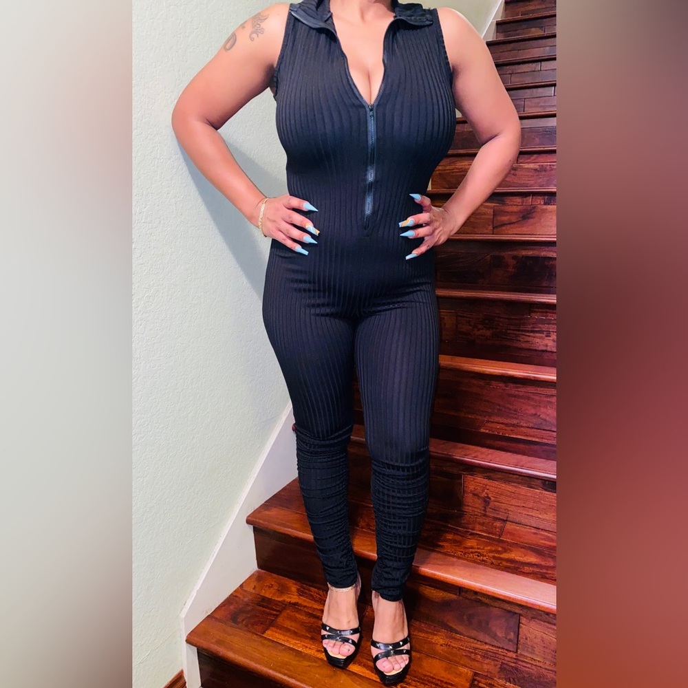 Zipper front scrunched bodysuit